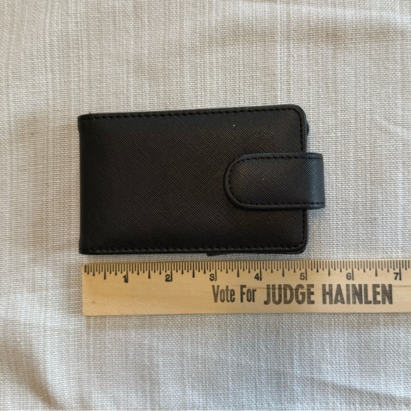 Lipstick Case - Picture 5 of 8